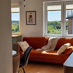 Debina Lounge Z Tarasem Na Dachu